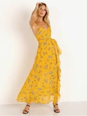 NWT ASTR the Label Bette Maxi Dress in Marigold Multi Floral Maxi Dress Size S